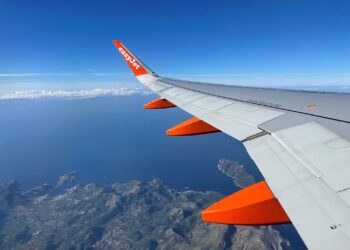 EasyJet Increases Marketing Expenditures By Over £40 Million As Losses Decrease