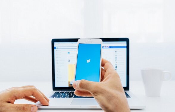 Ads Are Appearing on Extremist Accounts In Twitter