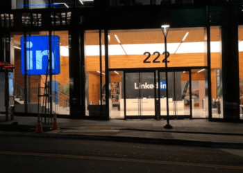 LinkedIn Introduces “Collaborative Articles”