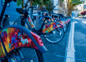 Lyft Gains Ground in Ride-Hail Wars, But Uber Retains Edge